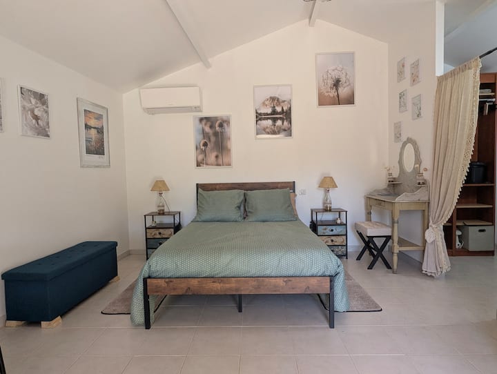 La Chambre De Ptitruc Au Coeur Du Maquis - Sartène