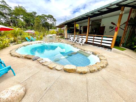 Kayak Lodge, Modo Casa Vacacional, up to 16 people