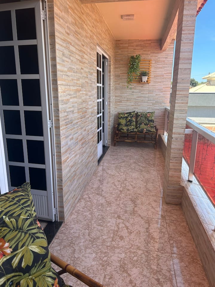 Ოთახების აივანი 