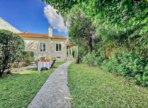 Tree-lined villa near Paris/Stade de France/CDG