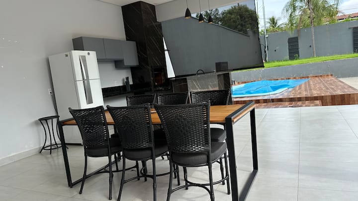 Refúgio Privativo Com Piscina Próx. Ao Jd Imperial - Cuiabá