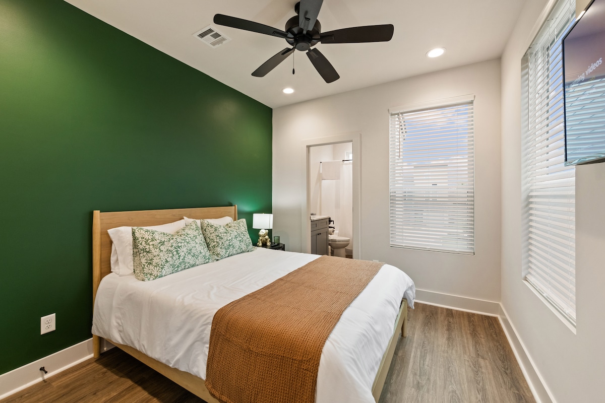 Ლუქს-კლასის საწოლი 152 × 203