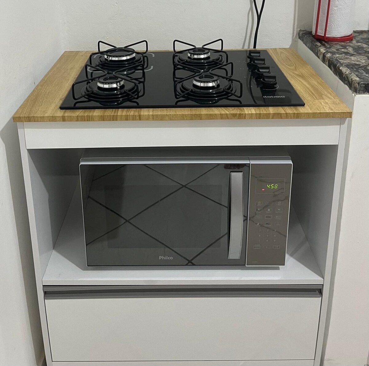Popular Airbnb listing: Beach house with air conditioning and garage. in Mucuri