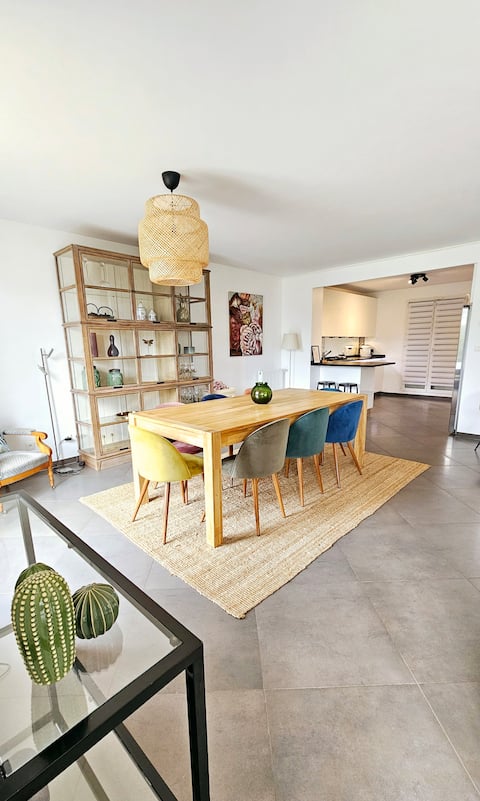 Quiet 5 bedroom house • HEC • Versailles