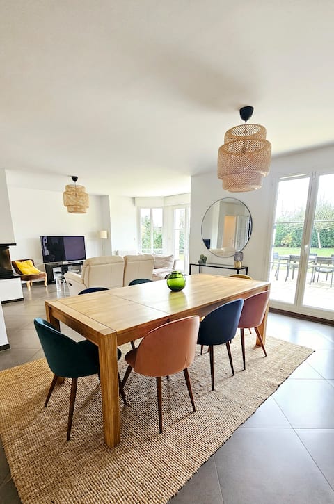 Quiet 5 bedroom house • HEC • Versailles