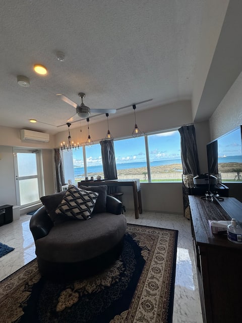 Coral Housing 202, 1-minute walk to the sea, Kuro Maki, Wagyu beef course for 2 people, limited unti