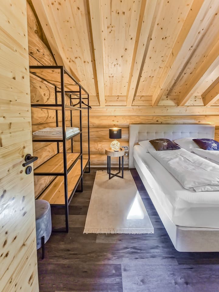 საძინებელი 4