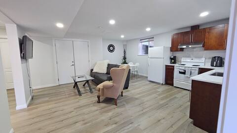 Cozy 2 bedrooms suite in Langley