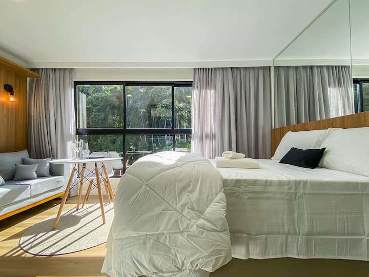 2-Bedroom Loft, A/C, Wi-Fi, Pool, Parking Space, 6x Interest-Free Payments - 305
