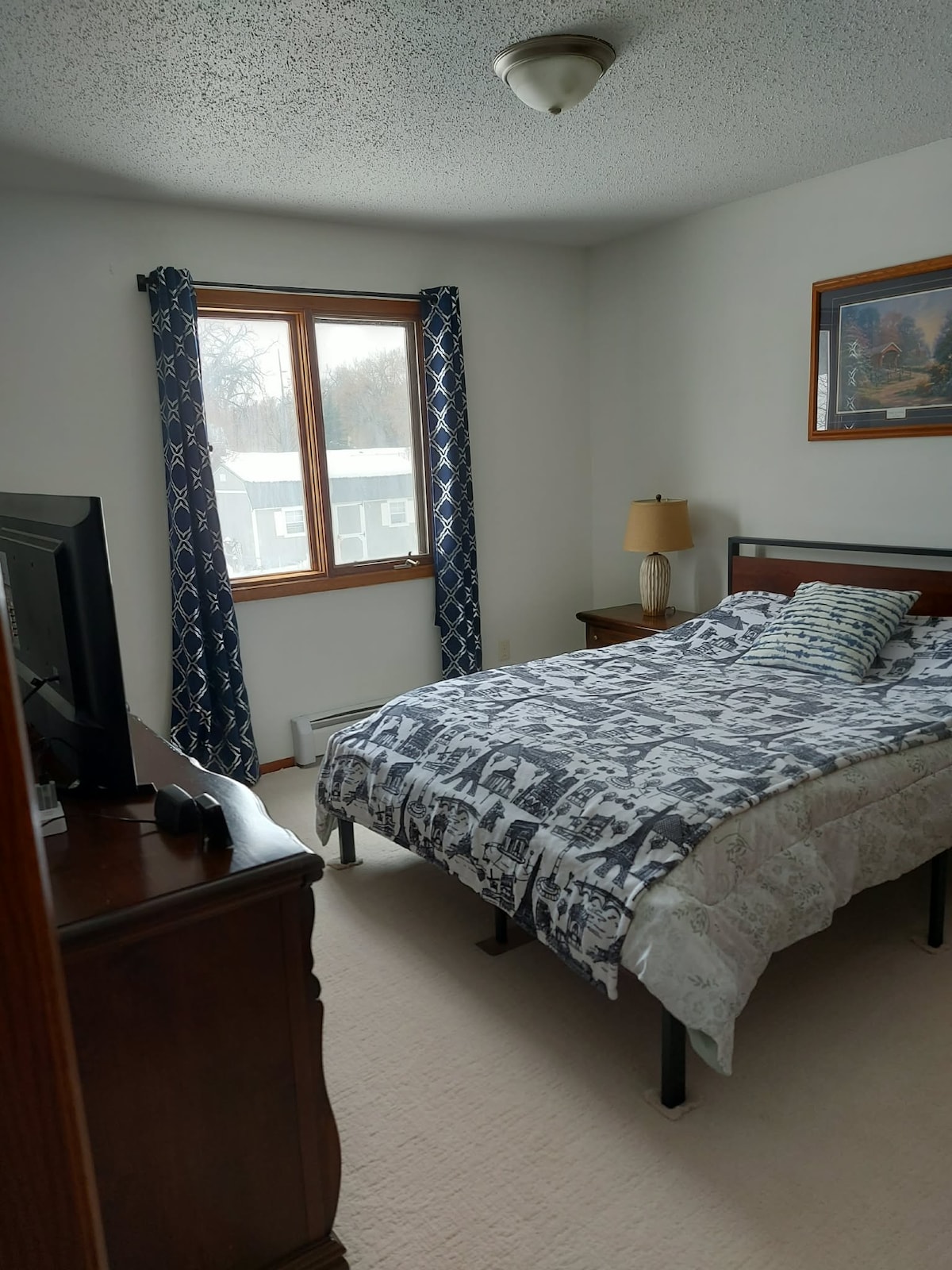 საძინებელი 1