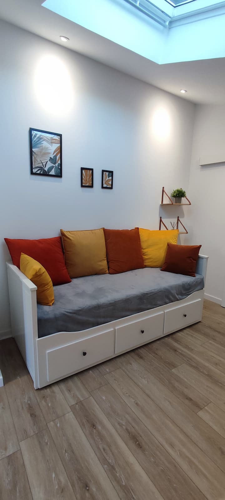 Pigogne sofa bed with storage