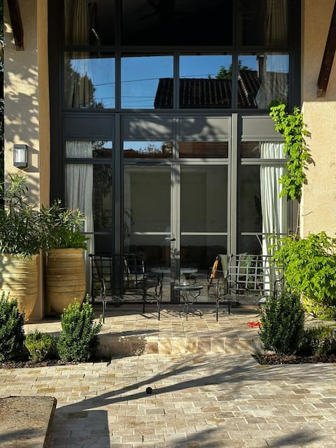 Charming barn in Monts d'Or