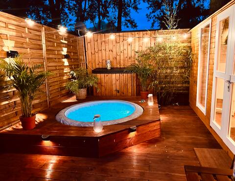 Tiny House mit Whirlpool / Kanu / Stand Up Paddle