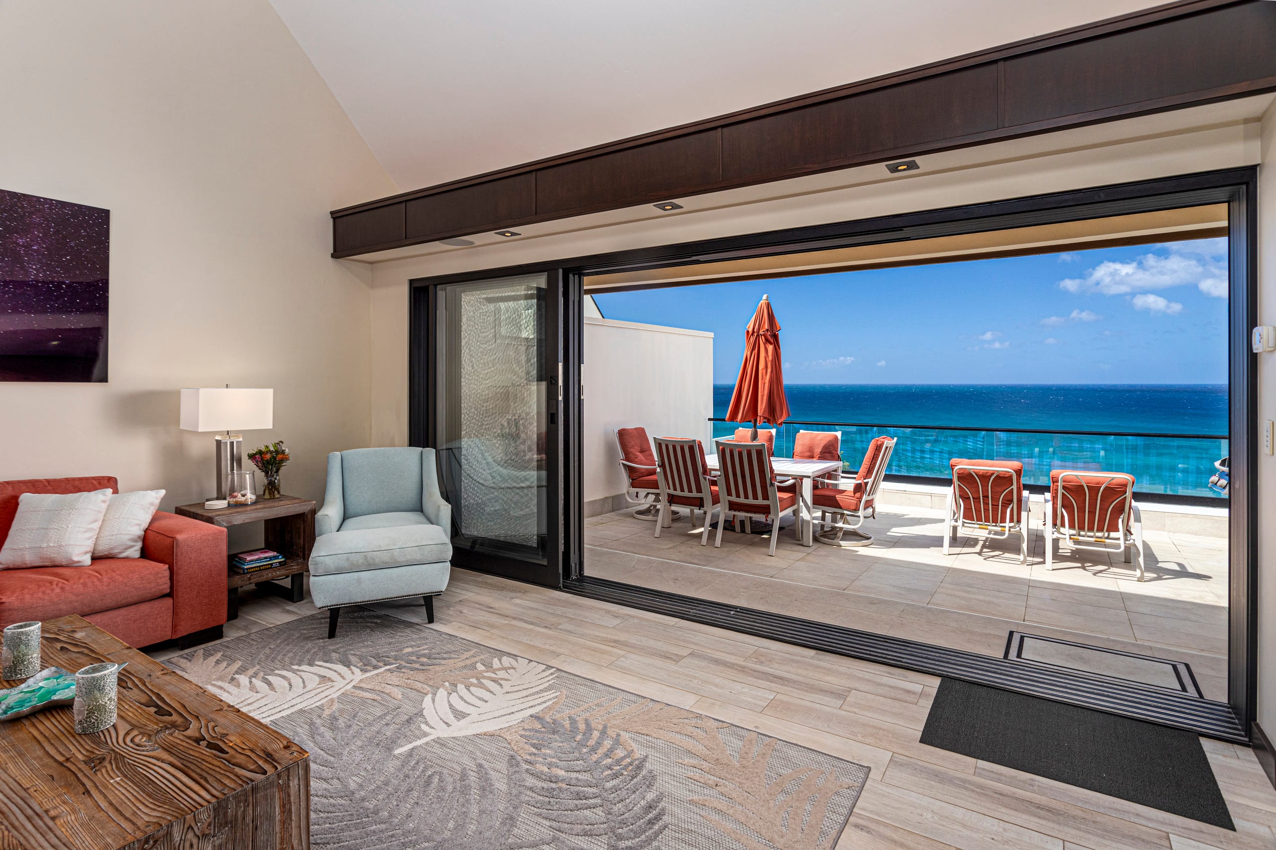 Premiere Puu Poa 407 - Penthouse - AC -Oceanfront - Image 1