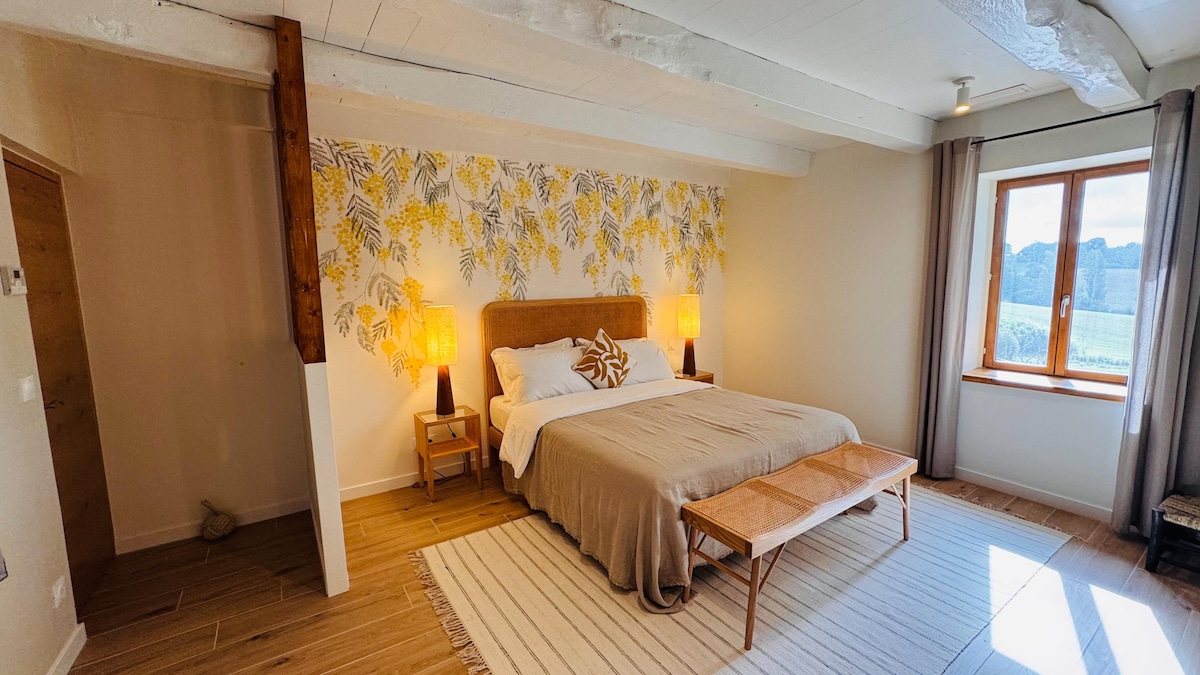 Chaque chambre est équipée d'un lit queen size confortable (1,60 m x 2,00 m)