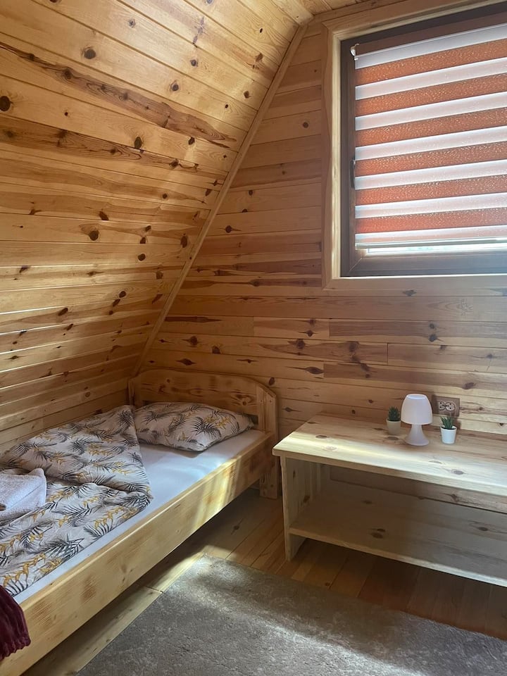 Dhomë gjumi 2