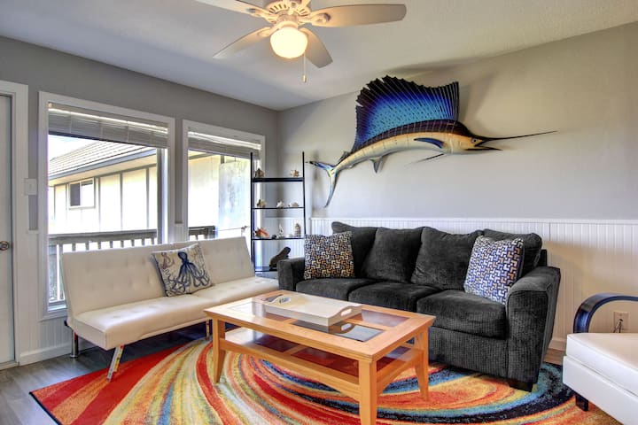 Great Views, Heated Pool, Boardwalk To The Beach! - Port Aransas, TX