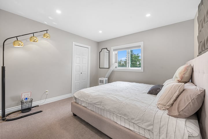 Welcome to The Vatican at Casa Ladrillo, a luxurious sanctuary of elegance and tranquility. Enjoy refined decor, a plush bed, and a serene ambiance. A perfect blend of grace and grandeur awaits you.