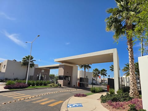 Modern VIP Home · Sleeps 7 · Luxury & Comfort