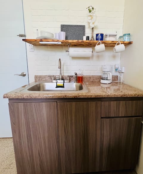 Top Airbnb: The white door apartment in Caguas