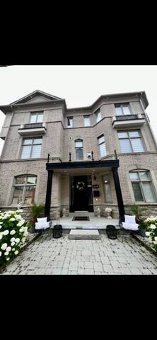 Guest favorite listing in Vaughan
