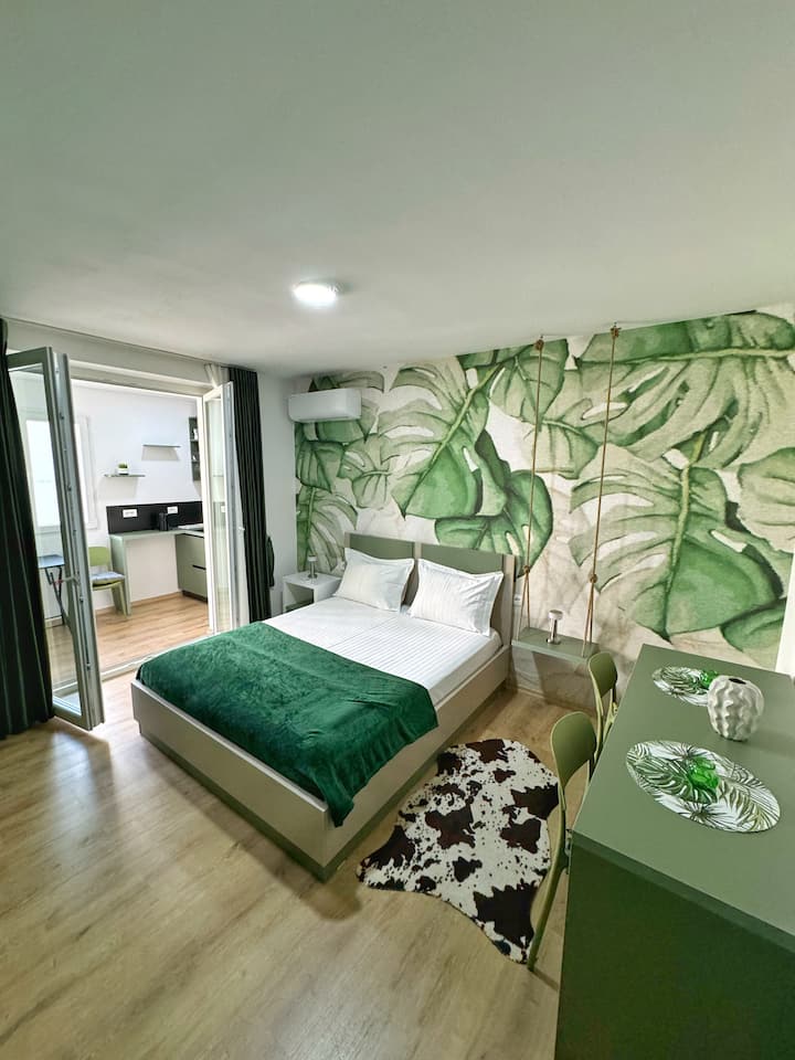 Casa Verde, Cozy Apt Near Blloku And The Lake - Tirana