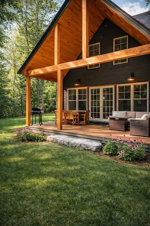 Luxury Retreat Near Ski & Bike Trails w/ Fireplace