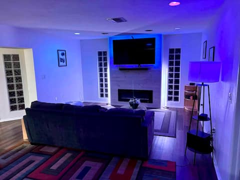 Top Airbnb: IndianRocksBeach|Spa Relaxation|Workplace|EV in Pinellas Park