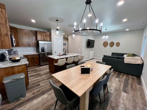 New! Ultimate Family Retreat