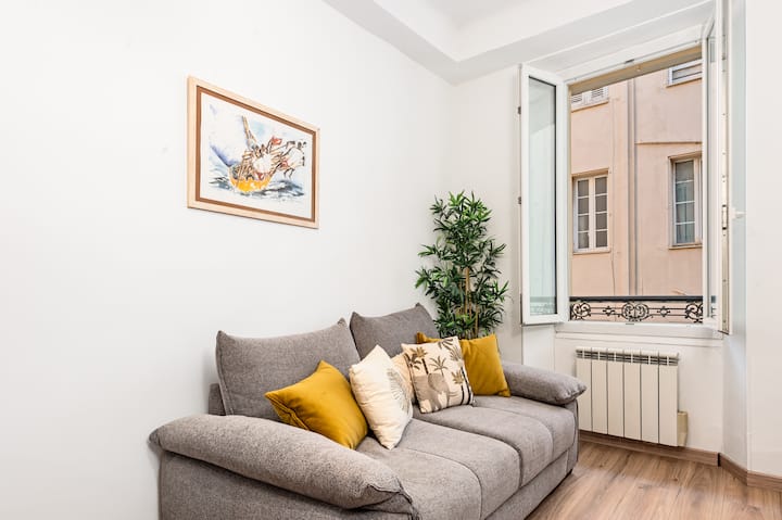 მისაღები ოთახი