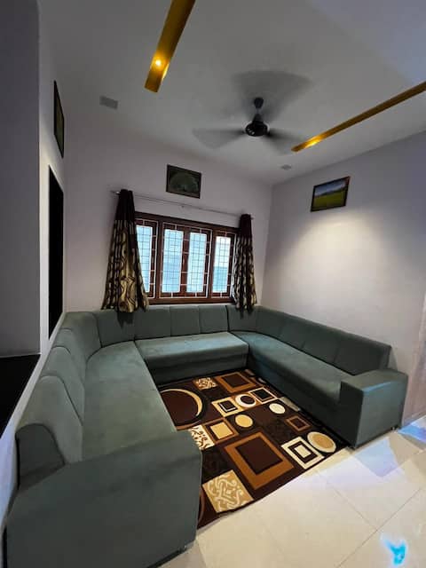 Opera House | 4 Master Bedrooms with AC, TV, Wifi