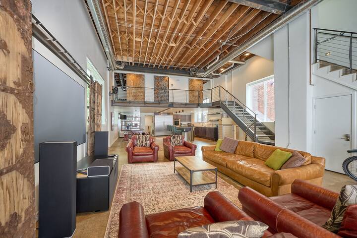 Station 22 – Historic Firehouse Stay + Shoot Space gallery image 3