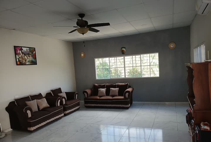 1. obrázok ponuky Prenájom izby v blízkosti Plaza Mundo Apopa