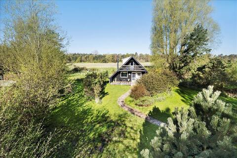 Charming 70s A-house with scenic location