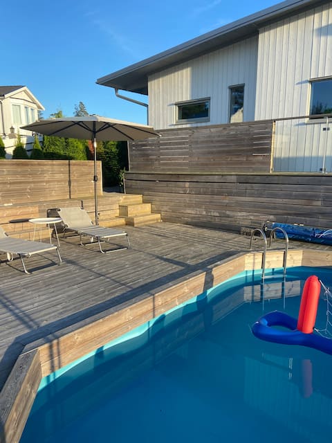 Ammenäs (Stången) - sea view with hot tub and pool