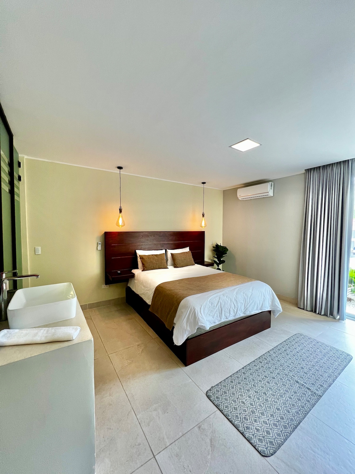 غرفة النوم 2