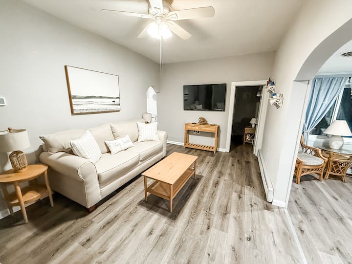 The Seaside Cottage - Sea Isle City, NJ