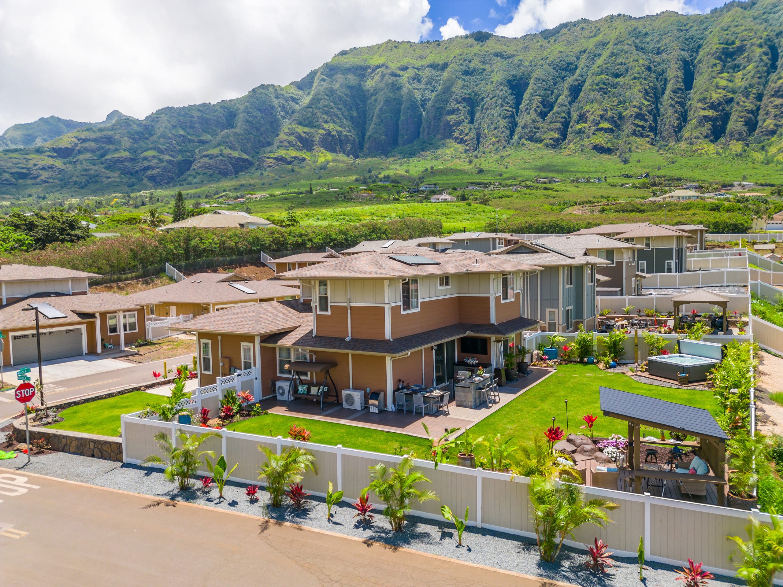 Home in Waianae · ★5.0 · 7 bedrooms · 9 beds · 6 baths - Image 364