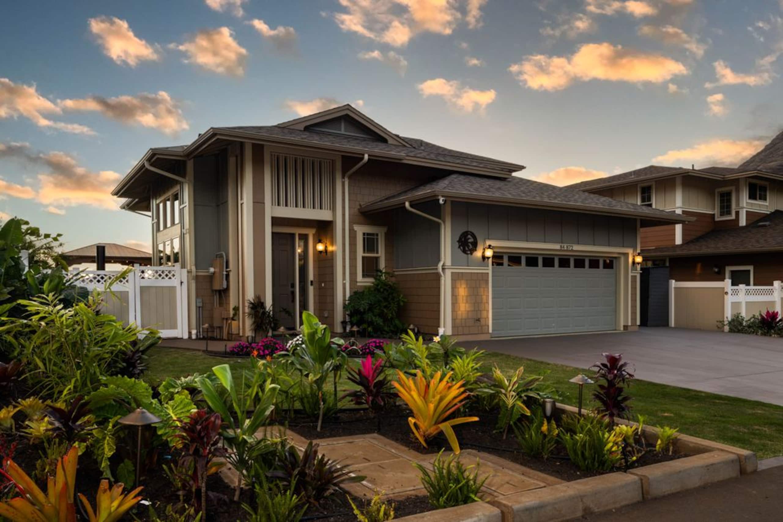 Home in Waianae · ★5.0 · 7 bedrooms · 9 beds · 6 baths - Image 429
