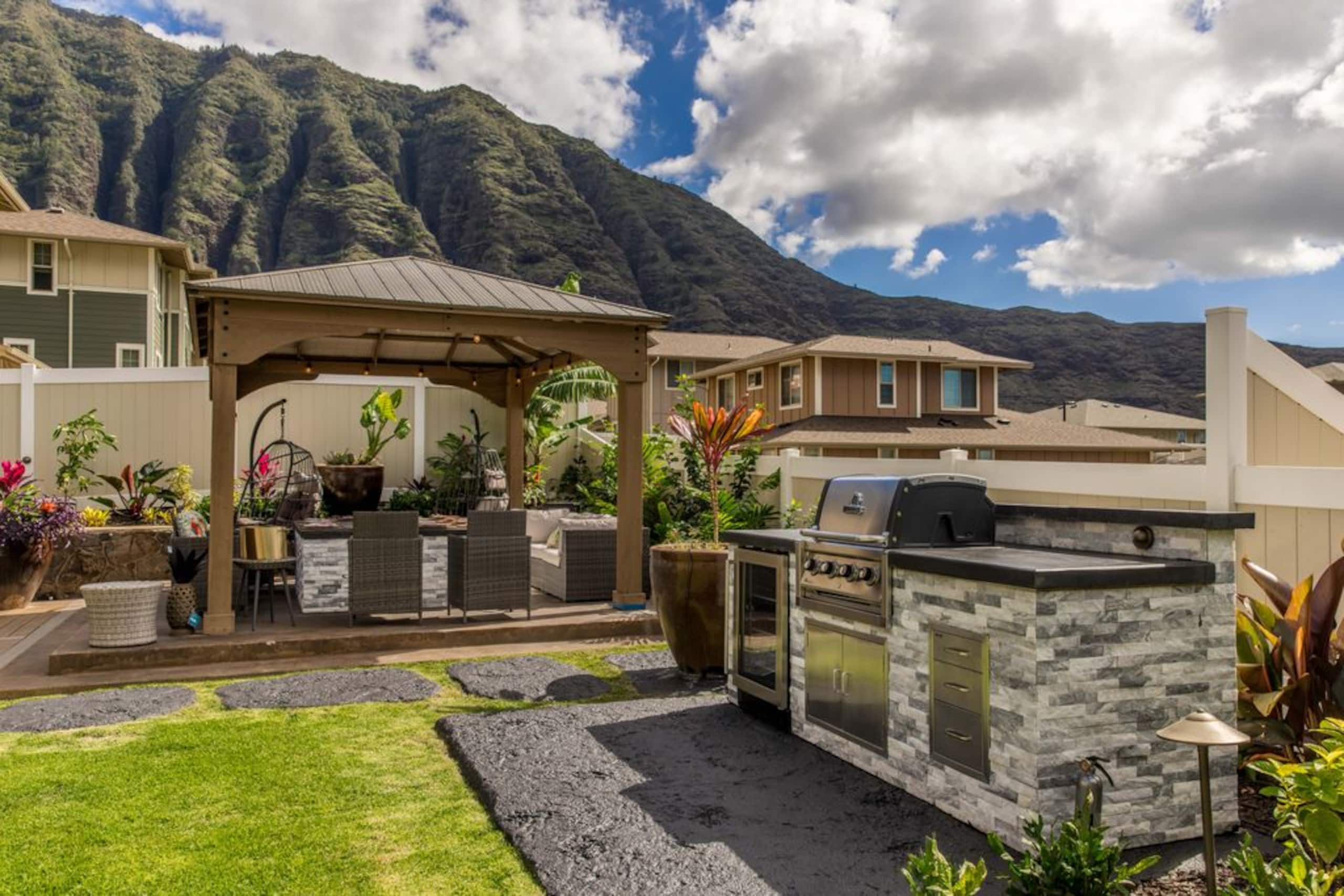 Home in Waianae · ★5.0 · 7 bedrooms · 9 beds · 6 baths - Image 380