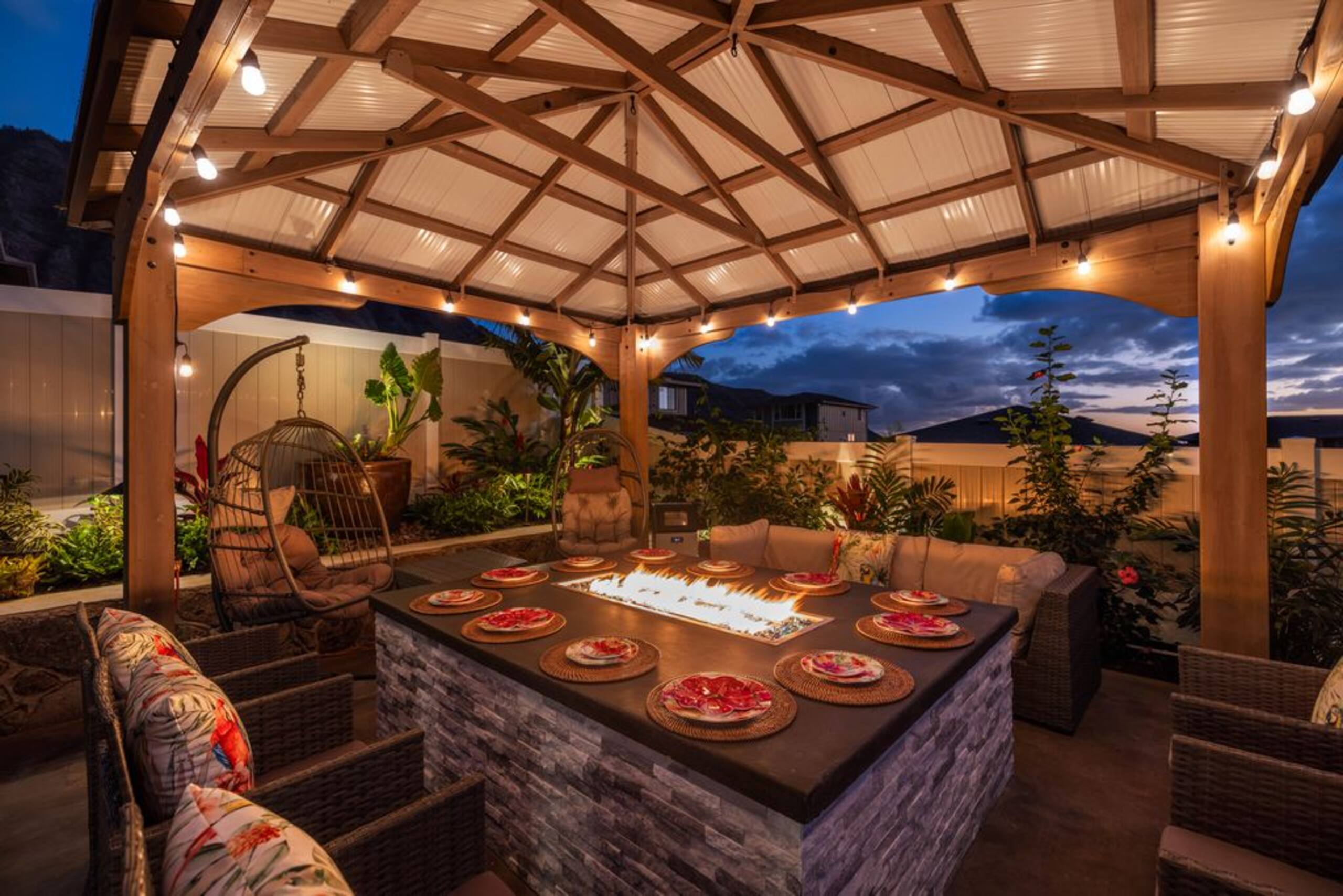 Home in Waianae · ★5.0 · 7 bedrooms · 9 beds · 6 baths - Image 393