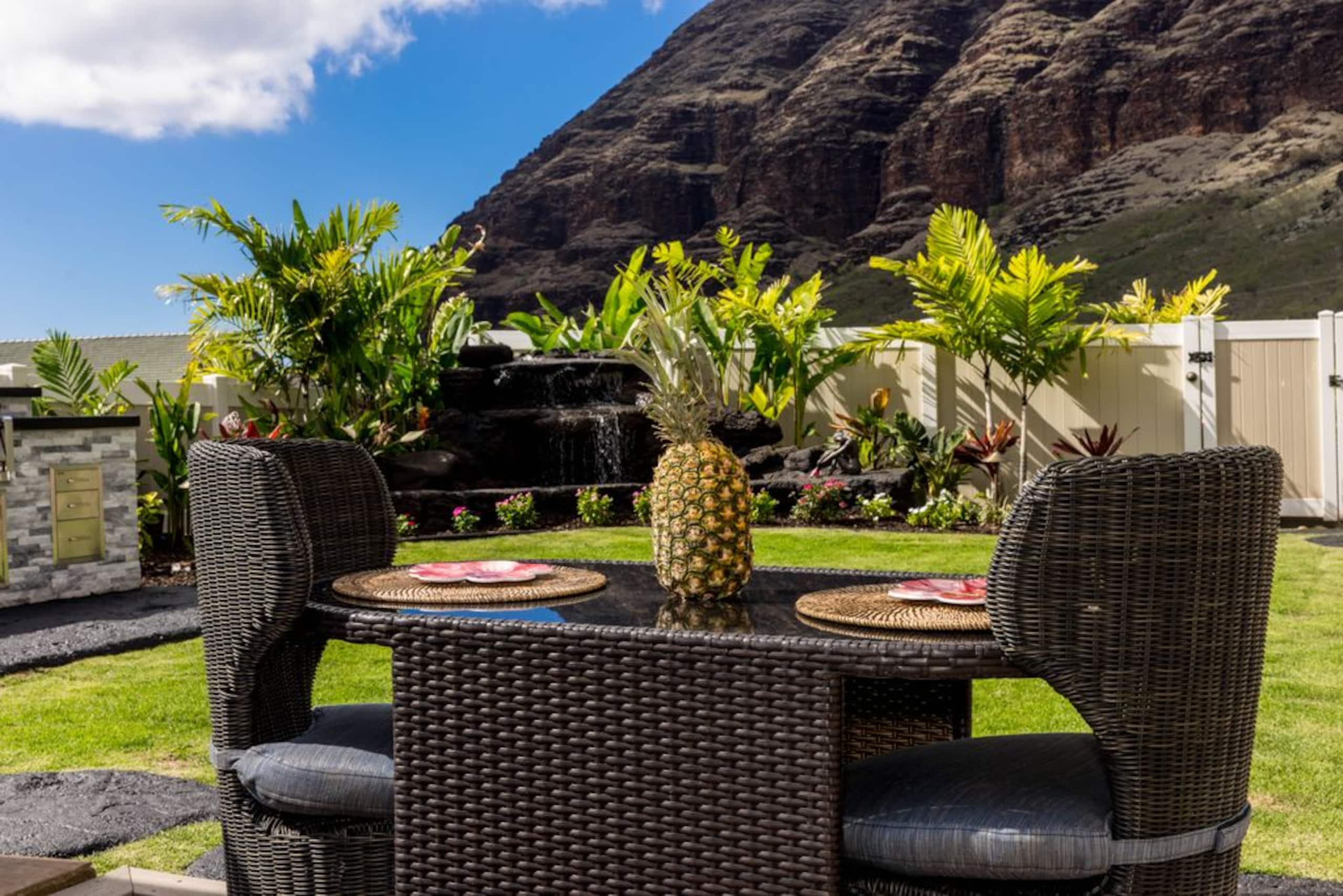Home in Waianae · ★5.0 · 7 bedrooms · 9 beds · 6 baths - Image 374