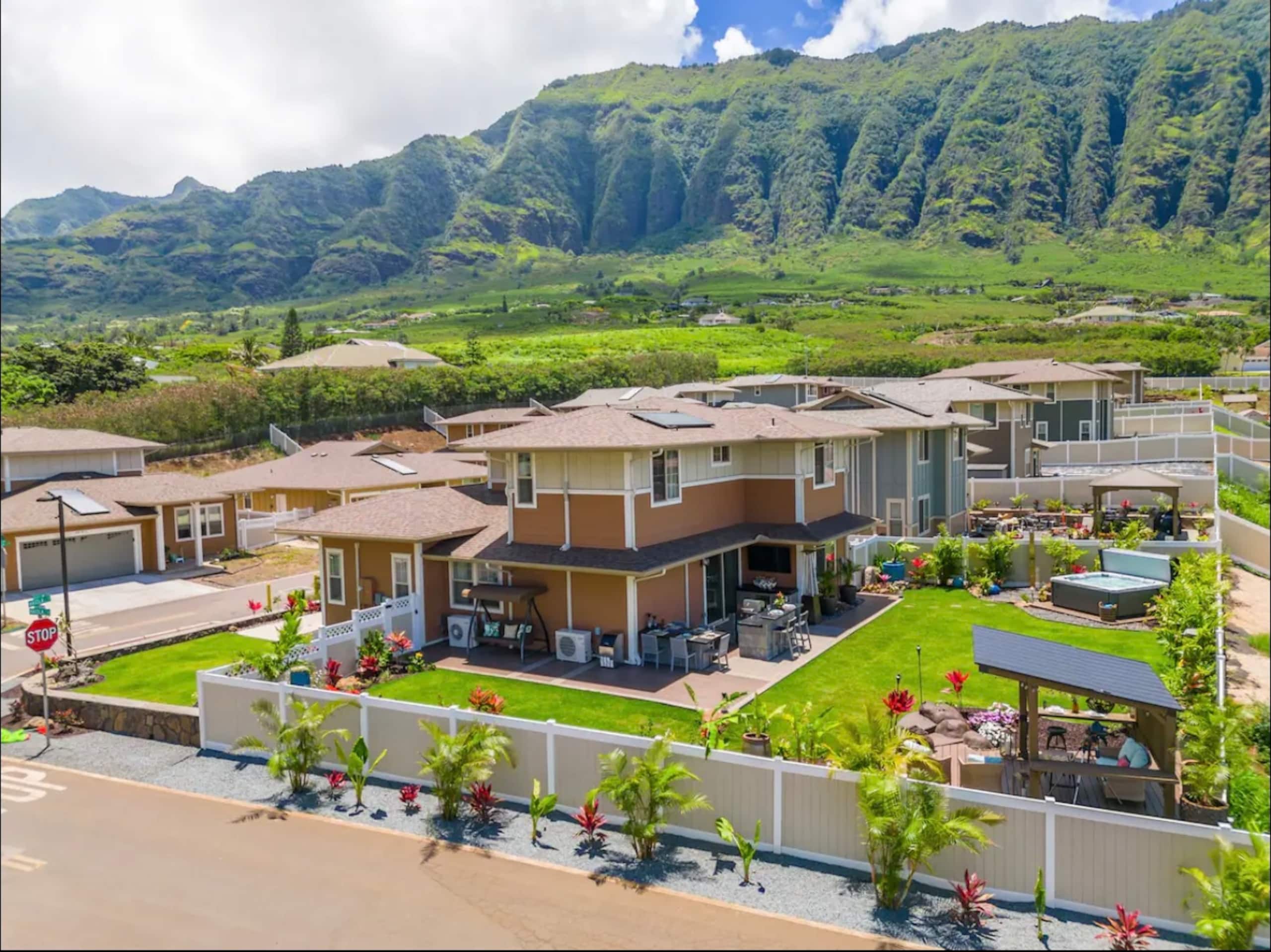 Home in Waianae · ★5.0 · 7 bedrooms · 9 beds · 6 baths - Image 441
