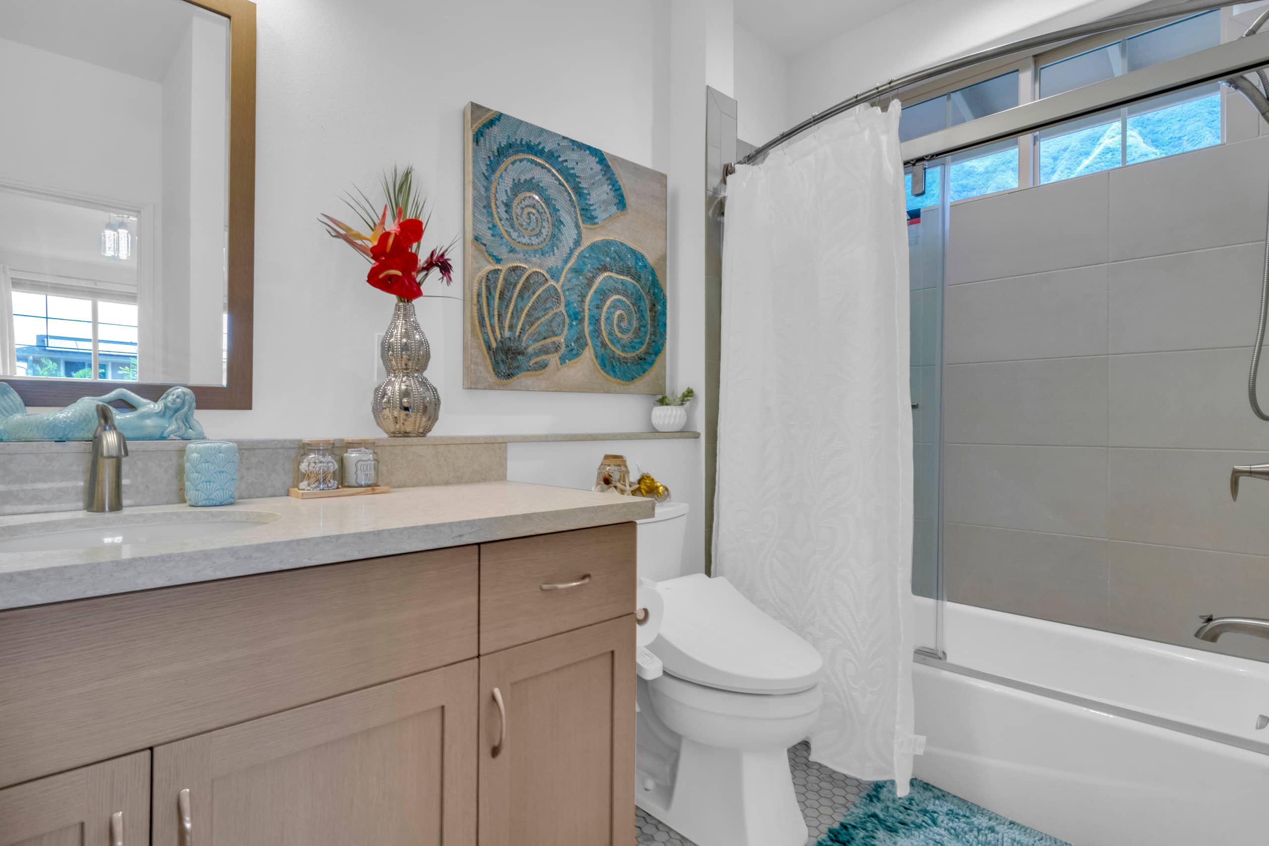Home in Waianae · ★5.0 · 7 bedrooms · 9 beds · 6 baths - Image 204