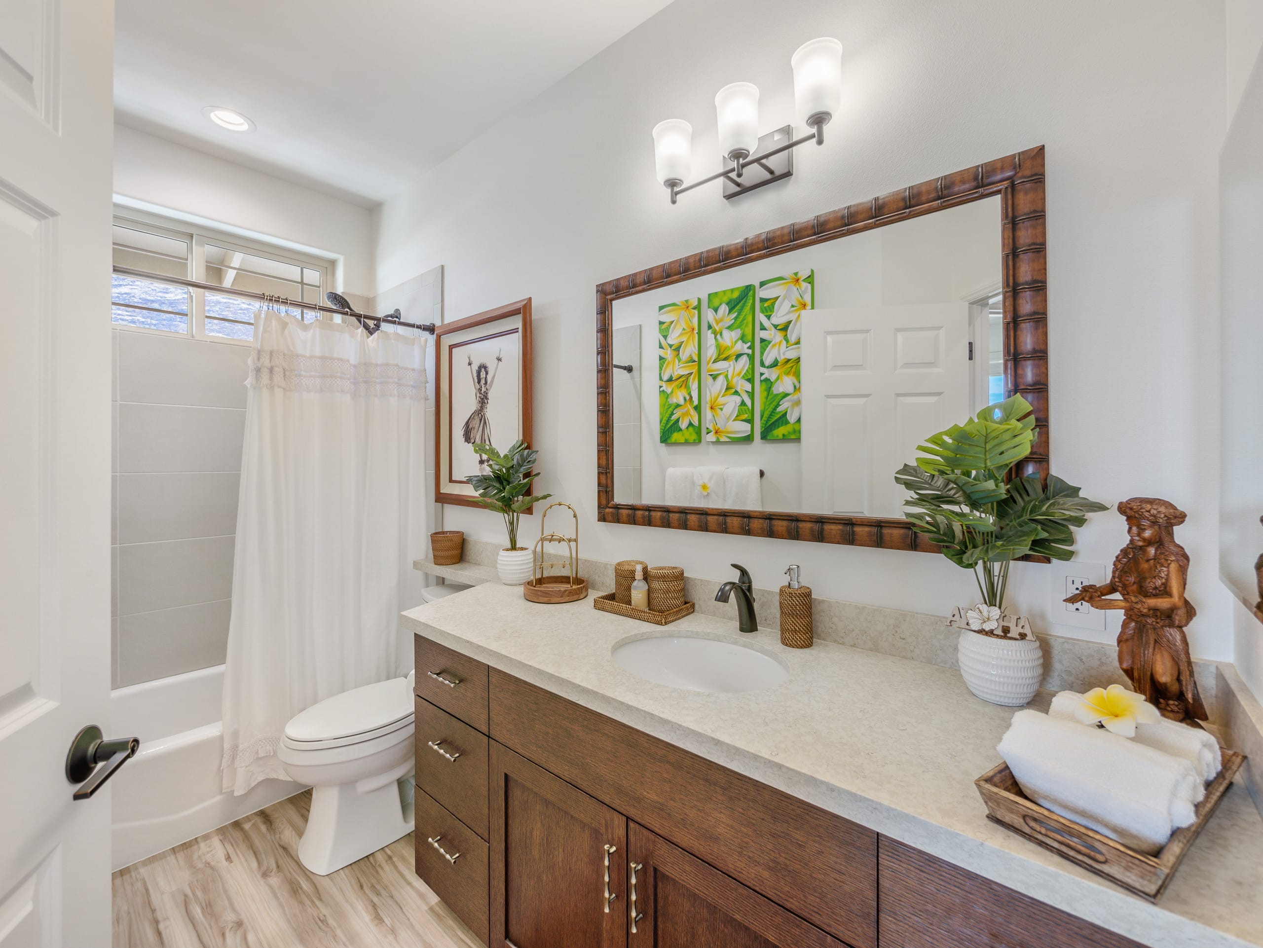 Home in Waianae · ★5.0 · 7 bedrooms · 9 beds · 6 baths - Image 280
