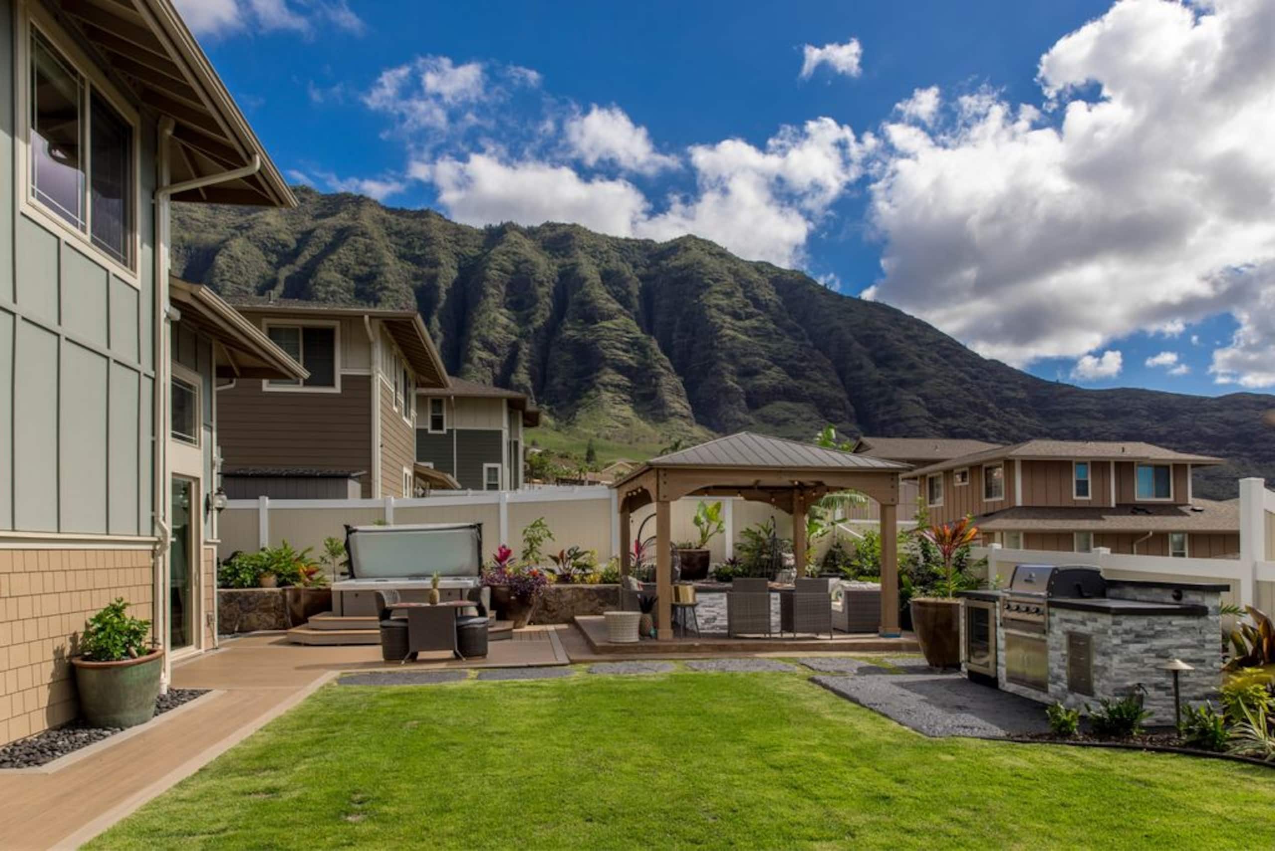 Home in Waianae · ★5.0 · 7 bedrooms · 9 beds · 6 baths - Image 383