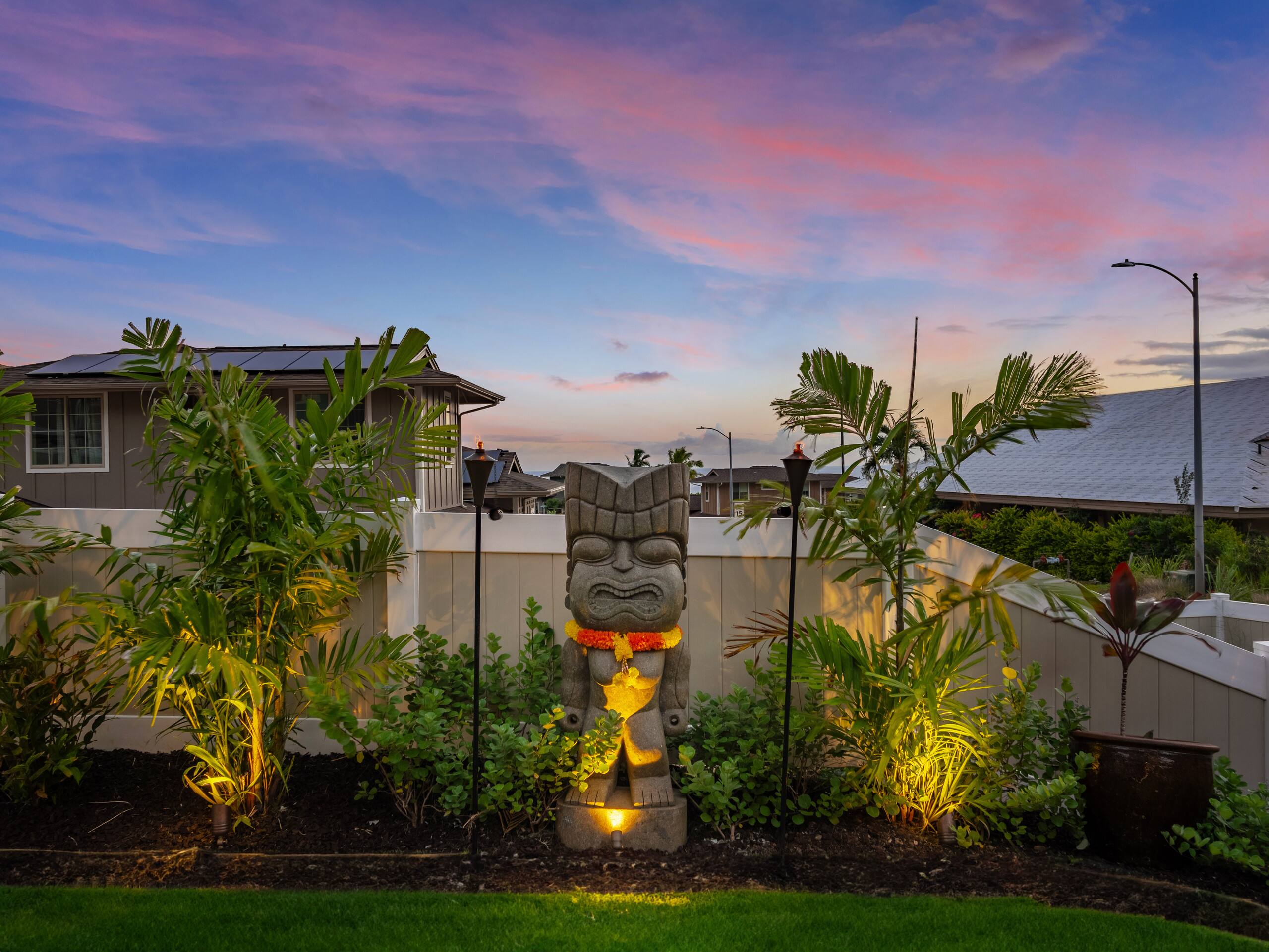 Home in Waianae · ★5.0 · 7 bedrooms · 9 beds · 6 baths - Image 312