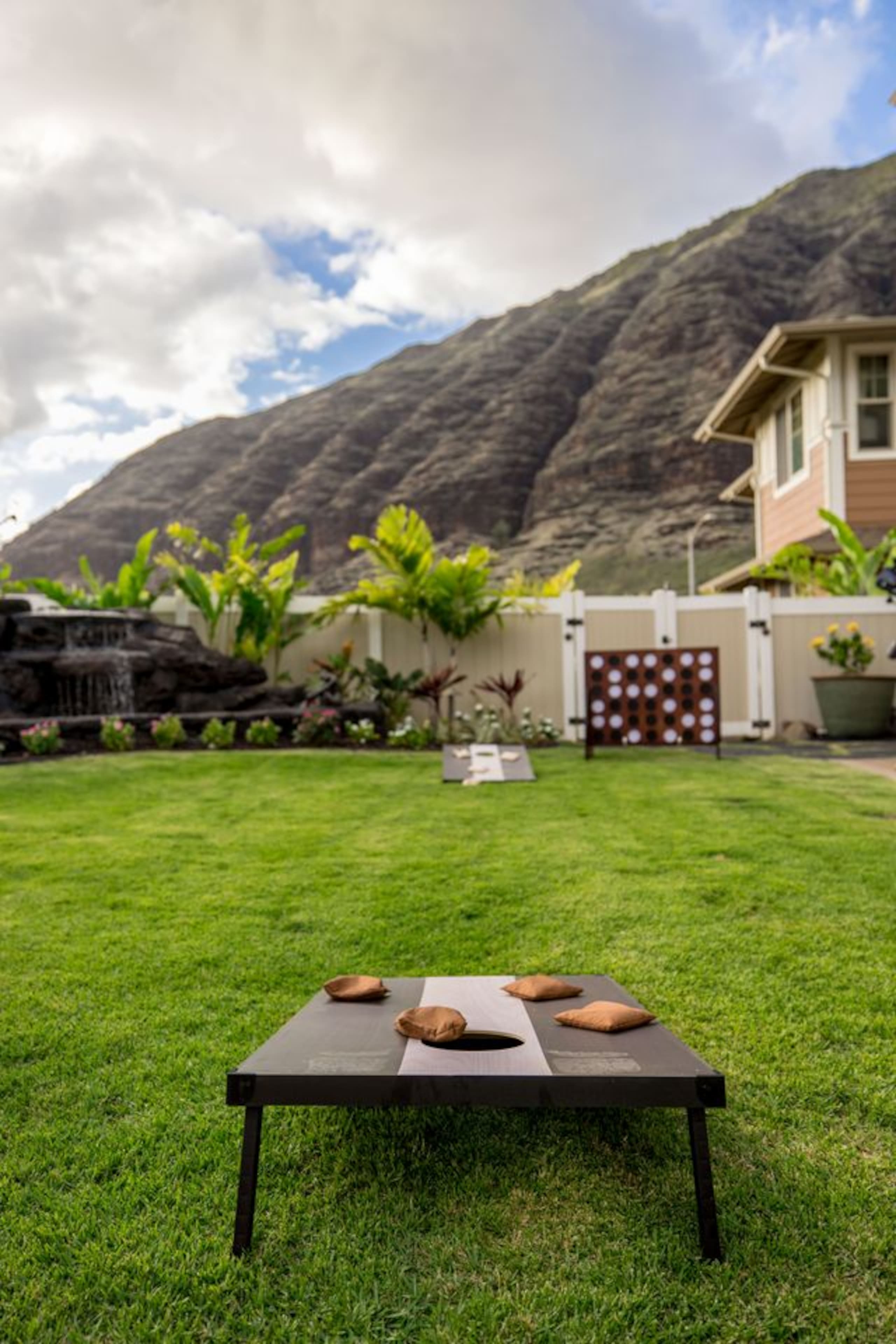 Home in Waianae · ★5.0 · 7 bedrooms · 9 beds · 6 baths - Image 388