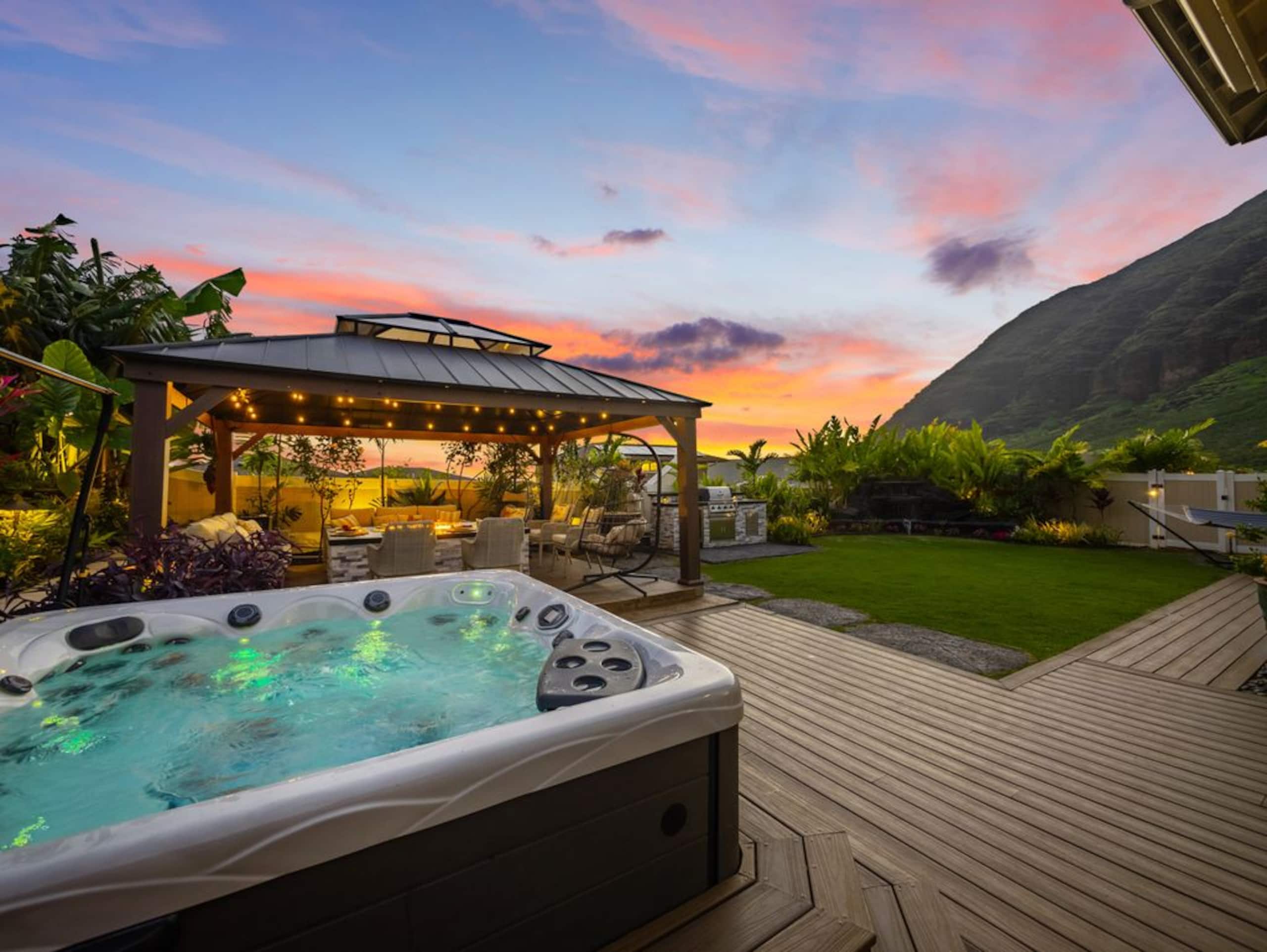 Home in Waianae · ★5.0 · 7 bedrooms · 9 beds · 6 baths - Image 494