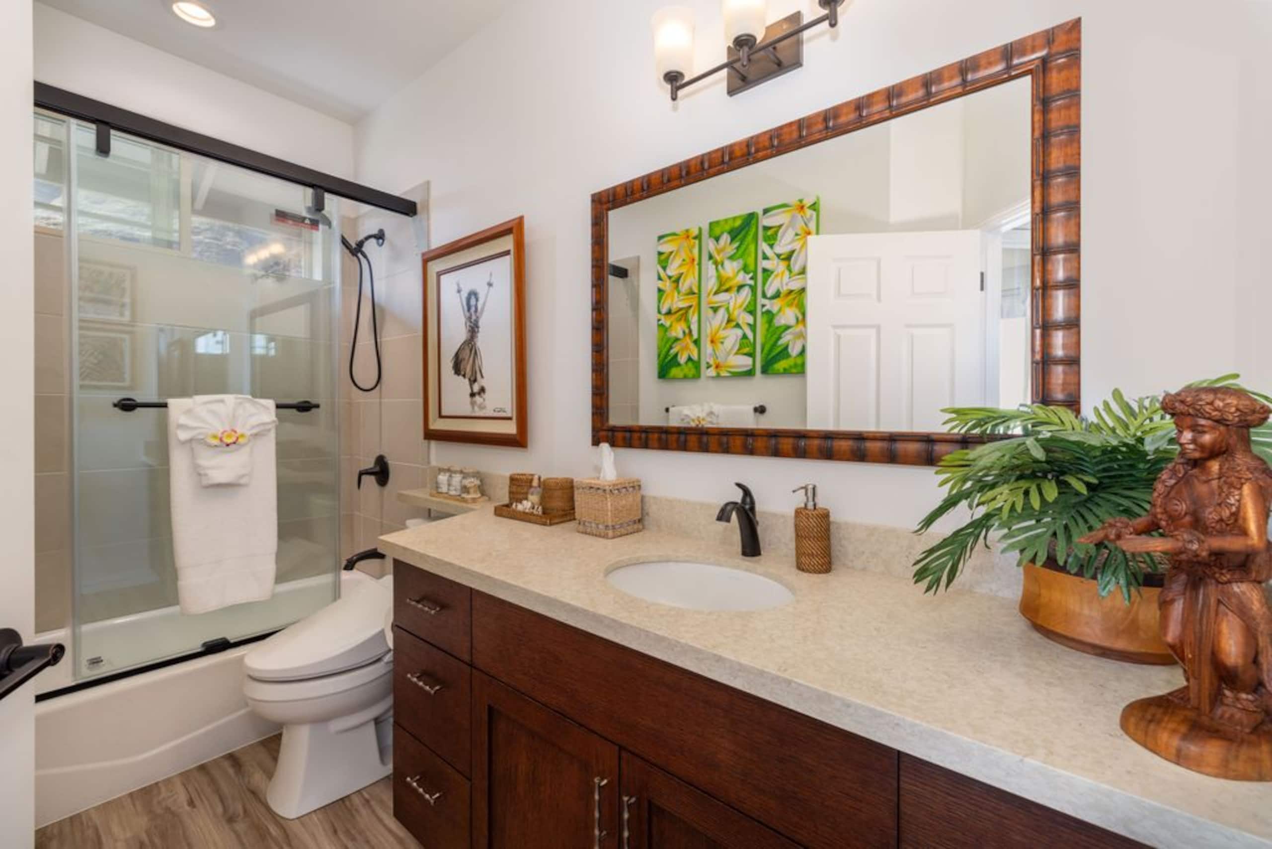 Home in Waianae · ★5.0 · 7 bedrooms · 9 beds · 6 baths - Image 278